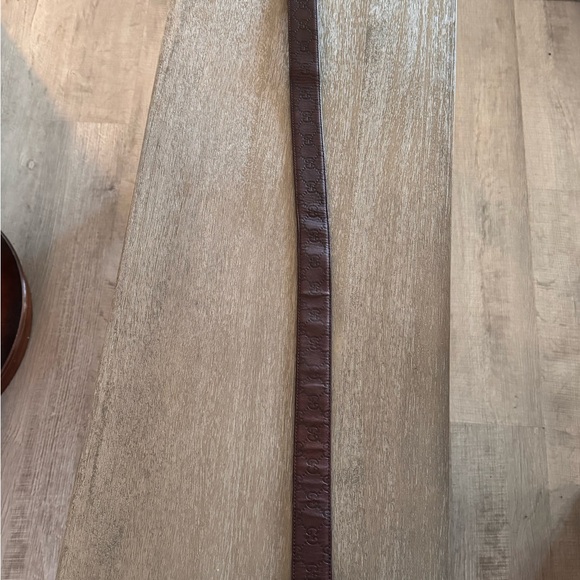SOLD Gucci Brown Leather Vintage GG Monogram Stamped Belt - Picture 13 of 14